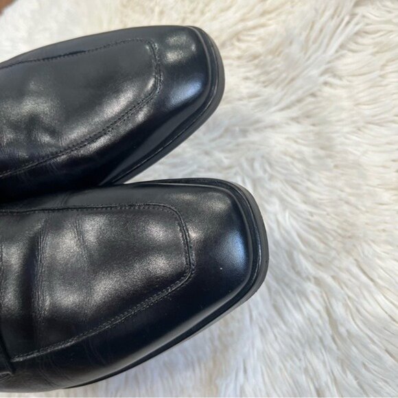 Hugo Boss men leather loafers size 8.5 main image 13